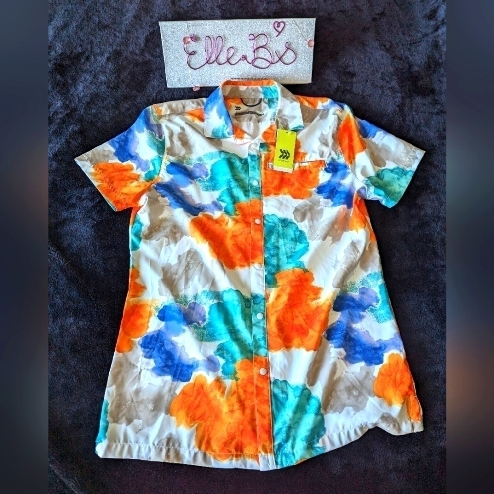 Button Up Top M